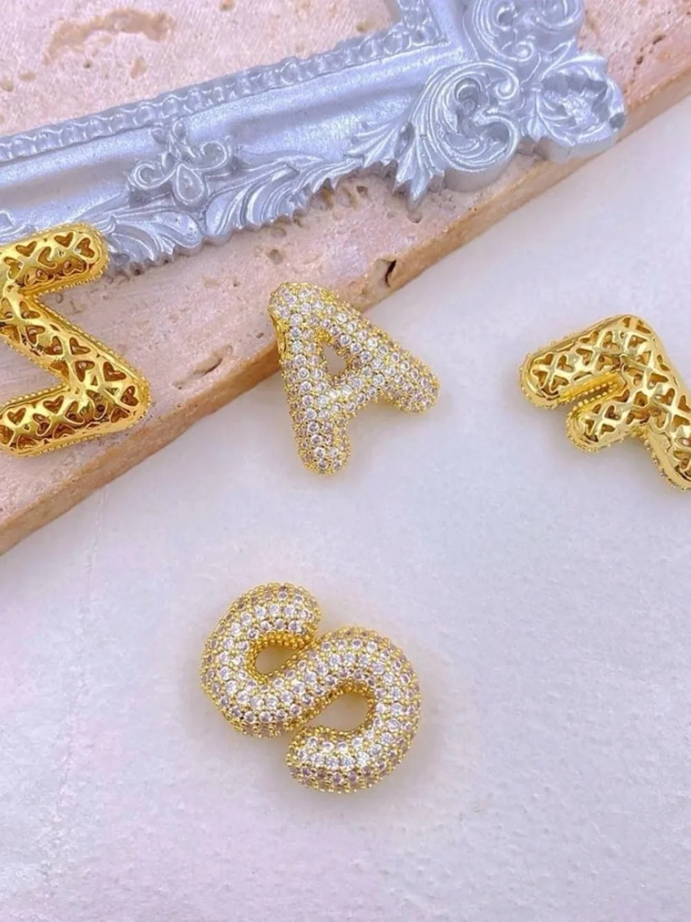 Y2k Pave Gold Plated Bubble Letter S Pendant Rhinestone Necklace Chunky Gift